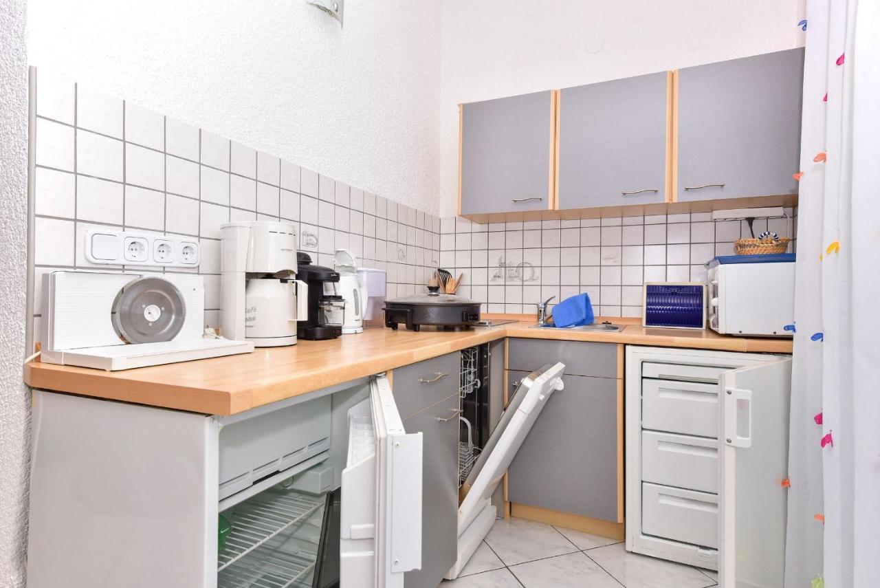 Apartments Rote Rosen ニン エクステリア 写真